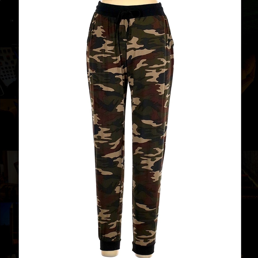 Camo Streetwear Sweats